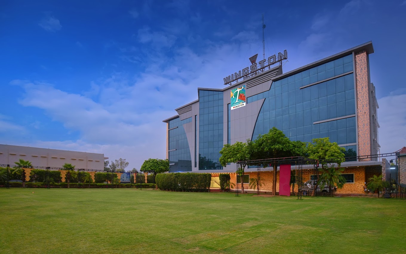 Wingston A Treehouse Hotel